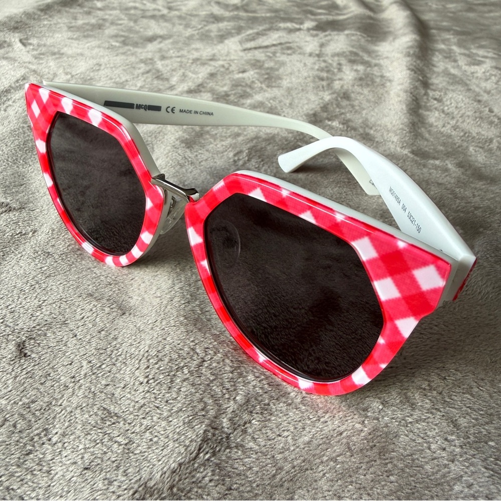 McQ by Alexander McQueen MQ0149SA Red White Grey New Women's Sunglasses NWOT